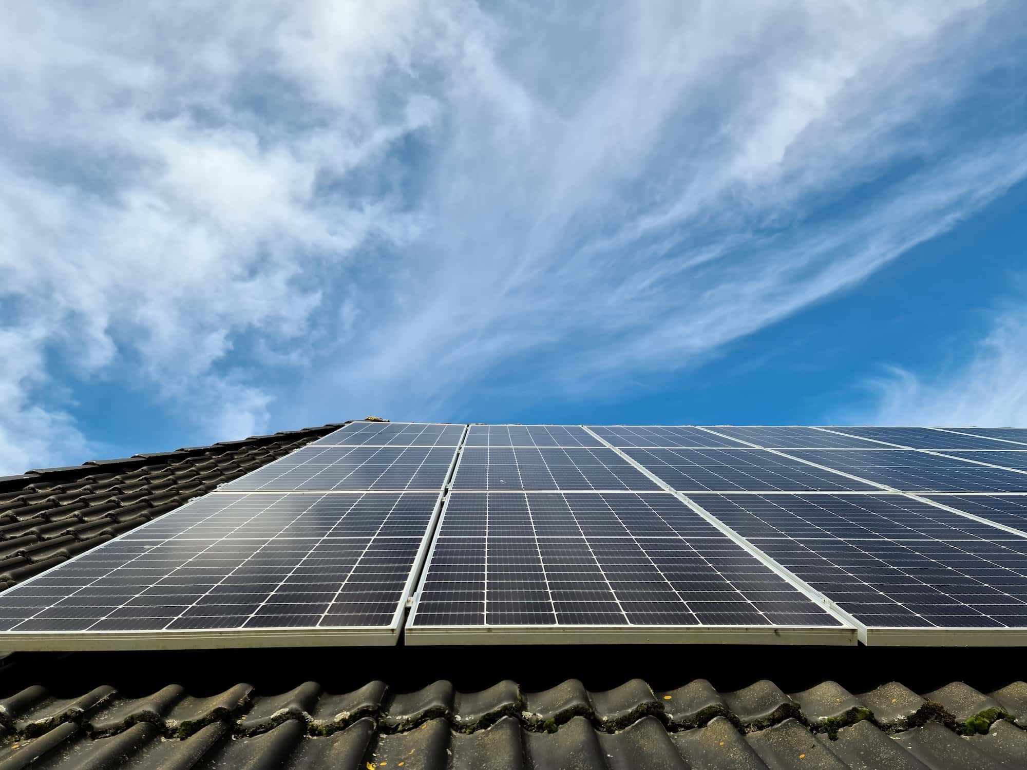 A Canadian Homeowner's Guide To Going Solar